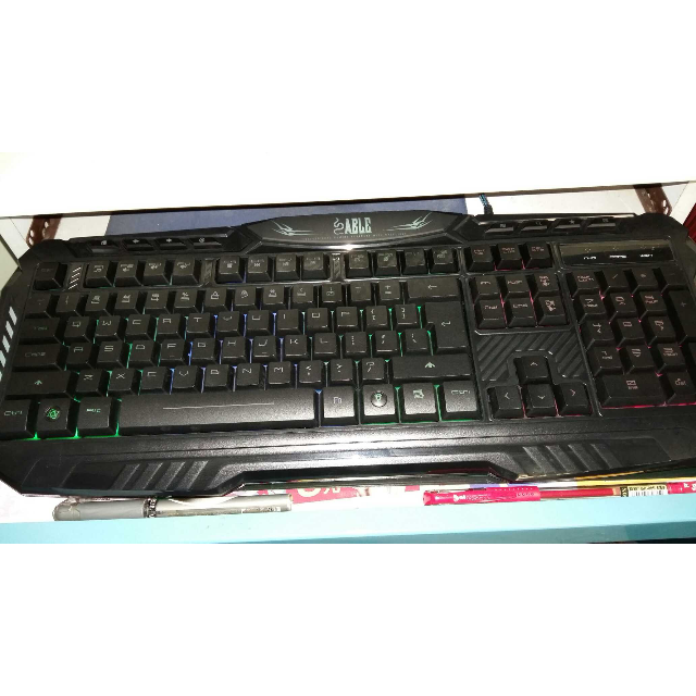 黑貂机械手感背光游戏键盘 104键lol/cf网吧全键无冲有线键盘 防水