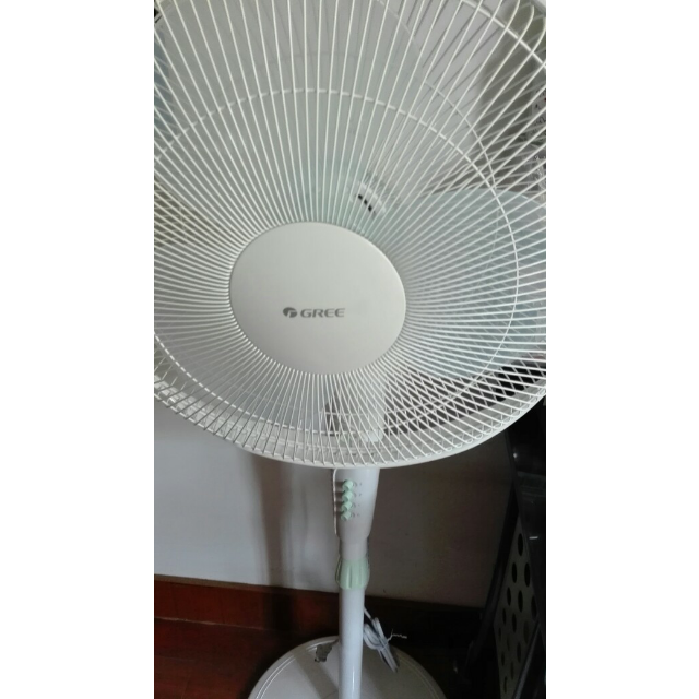 格力gree落地扇fde40时尚家用新款低噪静音五叶机械风扇定时3档风速可