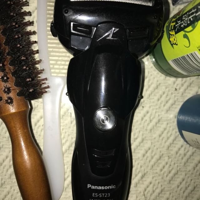 松下电动剃须刀es-st23-k电动男士充电式全身水洗往复式原装进口