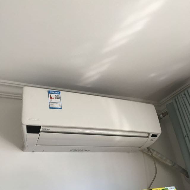 松下(panasonic) 1匹 冷暖变频无氟家用挂机空调 le9kj1(kfr-26gw/bpl