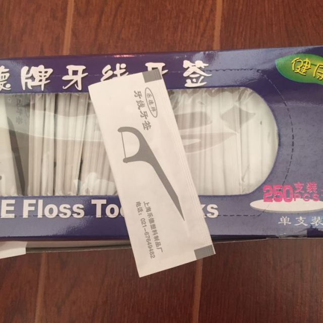 > 乐德独立装牙线棒高拉力不起毛不断线纤细圆线牙线棒 250支*2盒商品