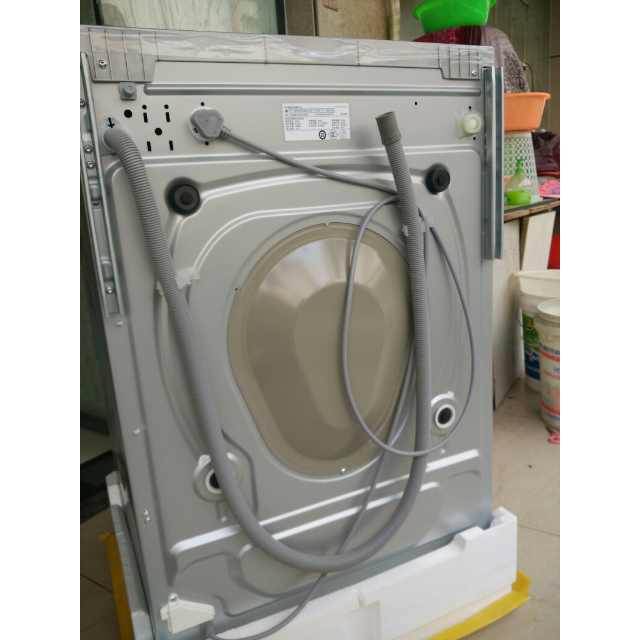 > 博世(bosch) xqg80-wan201680w 8公斤 变频降噪滚筒洗衣机(银色)