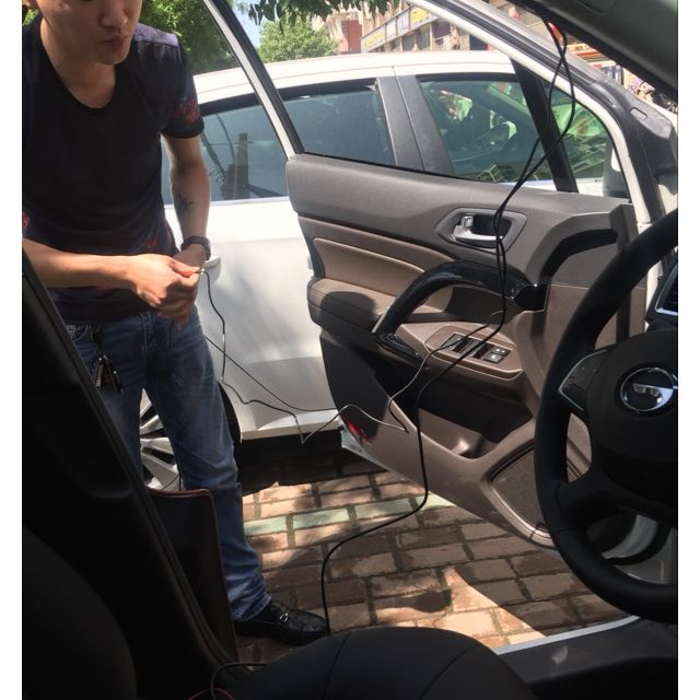 凌度hs900c行车记录仪7寸大屏双镜头高清带导航 流动测速电子狗 倒车