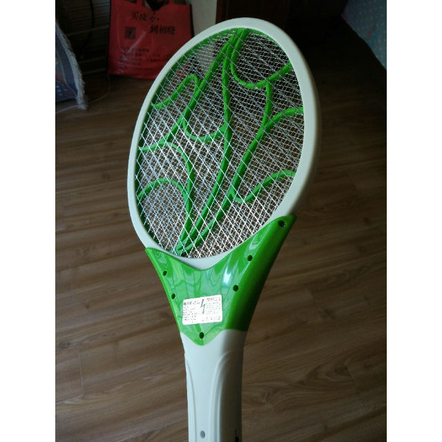 > dp久量 充电式电蚊拍 带led灯 1206蓝色可充电商品评价 > 好像图片