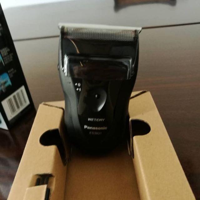 松下panasonices3831k干电池式男士刮胡刀便携胡须刀全身水洗剃须刀