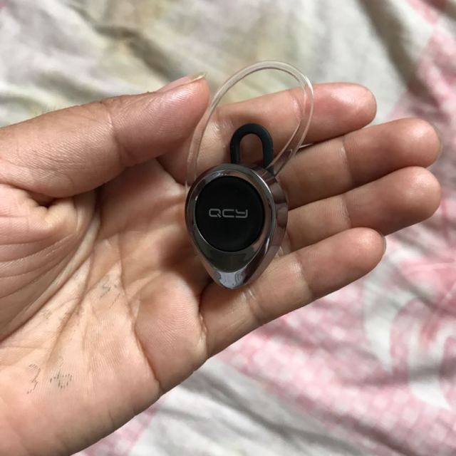 手机/数码/配件 影音电子 耳机/耳麦 qcy j11摩尔 小型迷你蓝牙耳机