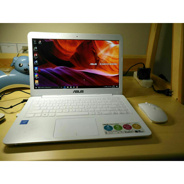 华硕(asus)r417sa3160 超薄14英寸轻薄便携四核笔记本电脑 白色 官方