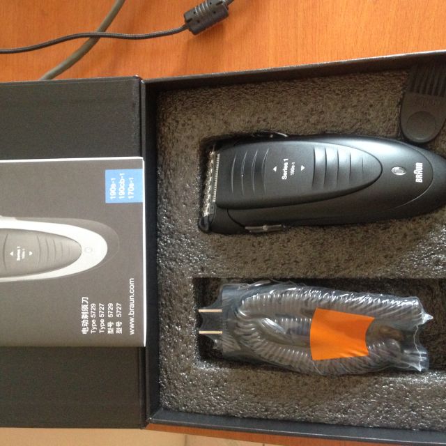 博朗(braun)电动剃须刀 1系 190s-1 舒滑刀片 浮动网膜 可水洗 礼盒装