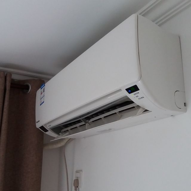 松下(panasonic) 1匹 冷暖变频无氟家用挂机空调 le9kj1(kfr-26gw/bpl