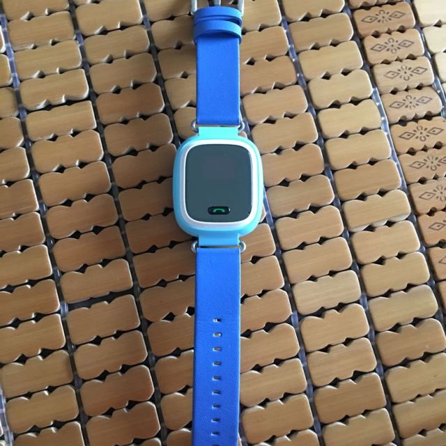 小天才电话手表y01 儿童智能手表360度防护 学生小孩智能定位通话手环