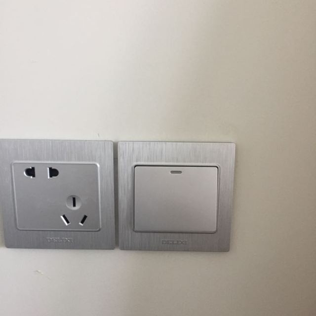 > 德力西开关插座单开双控面板 大板开关 一开双单联双控床头开关商品
