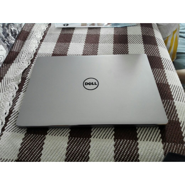 戴尔deel 燃7000 7560-1545s 笔记本电脑 i5-7200u 4g 128g固态 500g