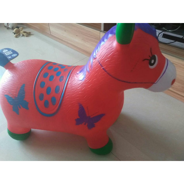> 网童奇贝儿童跳跳鹿充气小红马动物玩具加厚防爆 送气泵送小篮球
