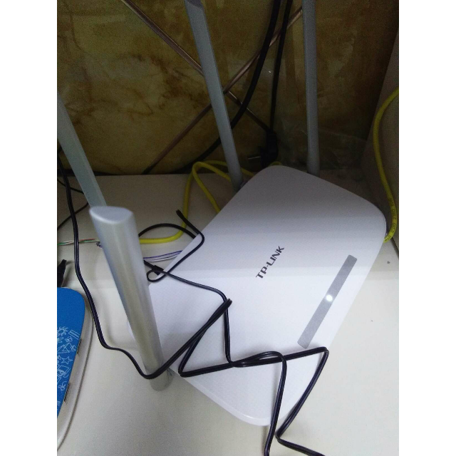 tp-link tl-wdr5620 ac1200智能双频无线路由器 wifi穿墙
