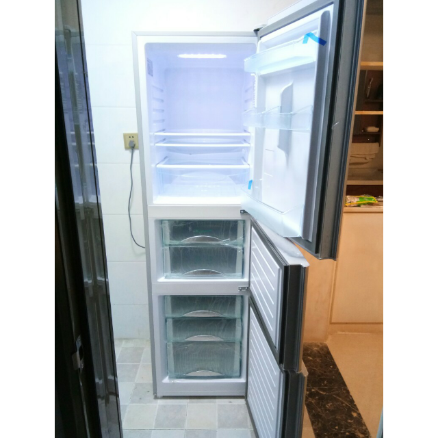> 海尔(haier)bcd-216sdn 216升三门直冷冰箱 电脑智能控温 家用商品