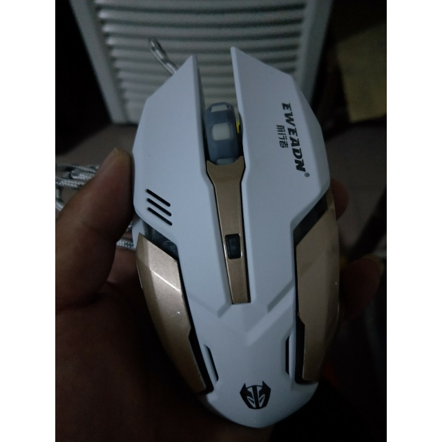 > 前行者 t02 有线鼠标cf lol 电竞游戏鼠标usb笔记本电脑鼠标商品