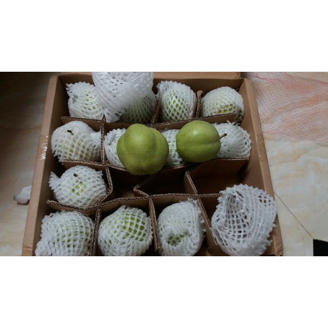 > 果郡王 陕西早酥梨8斤装 单果150g  新鲜水果 梨子商品评价 > 包装