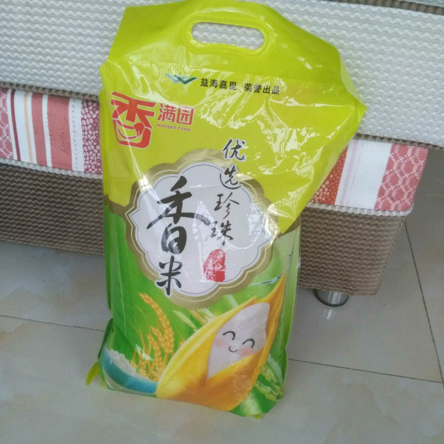 > 香满园 优选珍珠香米 5kg 袋装粳米商品评价 > 米很不错,物美价廉,.