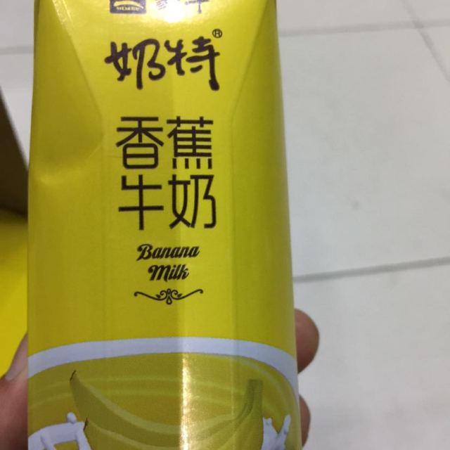 蒙牛奶特香蕉牛奶243ml12盒