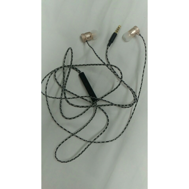 多宝莱 s20 入耳式金属耳机头戴手机耳塞式耳麦苹果小米重低音 土豪金