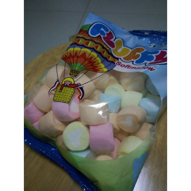 > sucere牌 大心形甜瓜味什色棉花糖 250g/袋商品评价 > 小家伙非要买