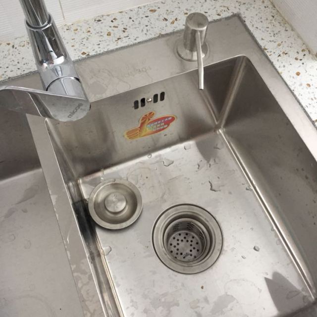 > 厨房洗菜盆水槽配件304不锈钢洗洁精瓶皂液器洗涤剂塑料瓶子商品