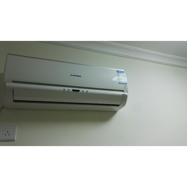 > 三菱重工 1匹 智能电辅热 定速2级 空调挂机 kfr-25gw/mbdsaw 白色