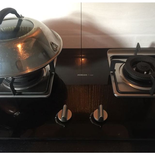 老板(robam)燃气灶jzt-33b7(天然气)4kw大火力黑晶防爆钢化玻璃面板台