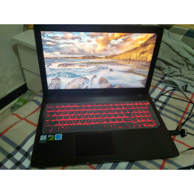 华硕(asus)fx53vd7300飞行堡垒尊享版二代(七代标压四核i5 8g 128g