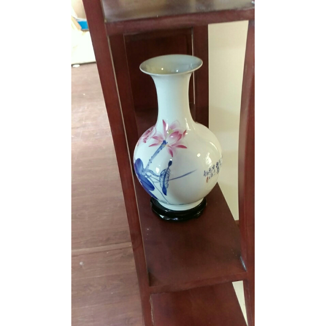 > 景德镇陶瓷器 名人手绘大师胡慧中《荷香》花瓶 中式客厅装饰摆件