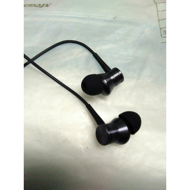 1more万魔活塞耳机风尚版e1009深空灰入耳耳塞式有线耳机线控重低音带