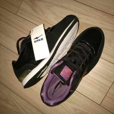 >鸿星尔克erke女士休闲跑鞋1.商品评价