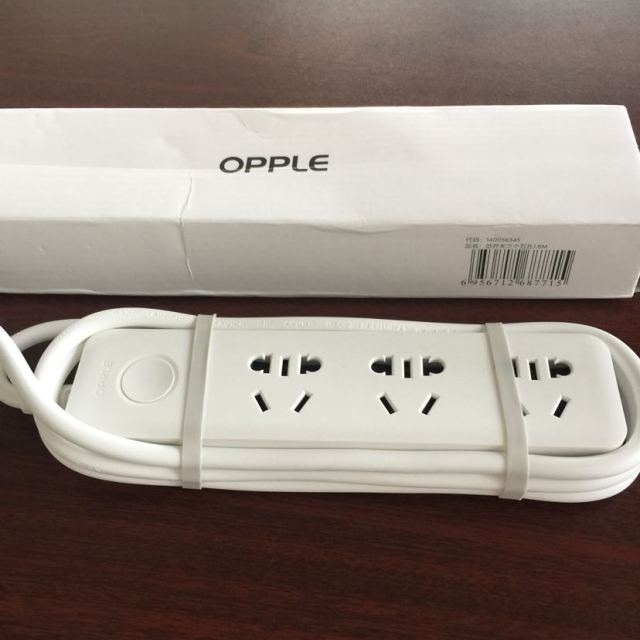 > 欧普照明创意插线板插座排插充电拖线 三位1.