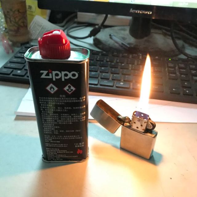 打火机油 打火机煤油 芝宝zippo打火机 zioop火机油 zppo配件 133毫升