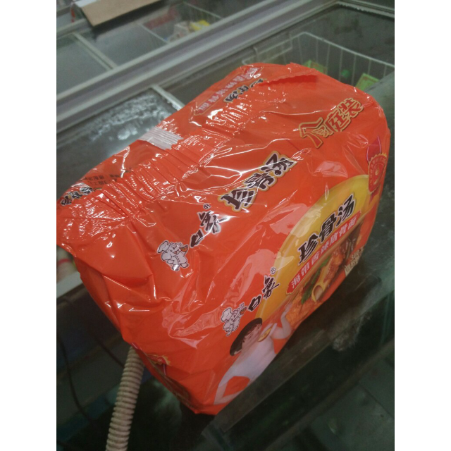 > 康师傅 老坛酸菜牛肉面 五连包商品评价 > 苏宁好苏宁炒苏宁呱唧.