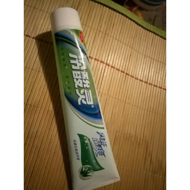 > 冷酸灵芦荟晶爽牙膏170g清新口气 亮白去渍商品评价 > 这款品牌不错