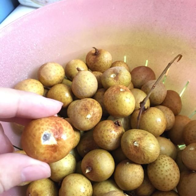 > 【苏宁生鲜】 泰国龙眼1kg新鲜水果商品评价 > 非常讨厌把枝直接拨