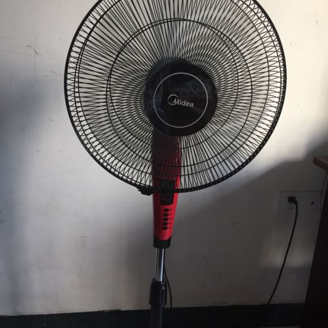 美的(midea) 电风扇 fs40-13er 五叶智能遥控 家用静音 摇头定时