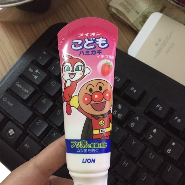 > 狮王儿童防蛀牙膏草莓40g商品评价 > 很可爱的牙膏,味道好.