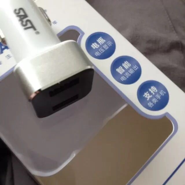 先科sast车载充电器点烟器式车充双usb口汽车电压检测苹果安卓手机