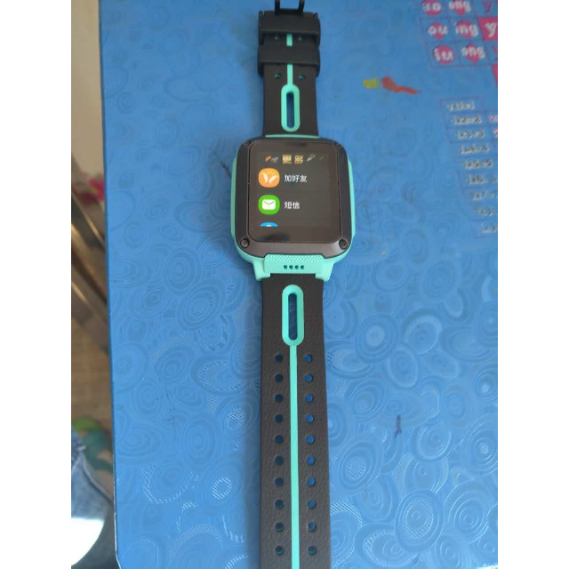 小天才z3薄荷绿 儿童电话手表游泳级防水 支持4g 网络 360度安全防护