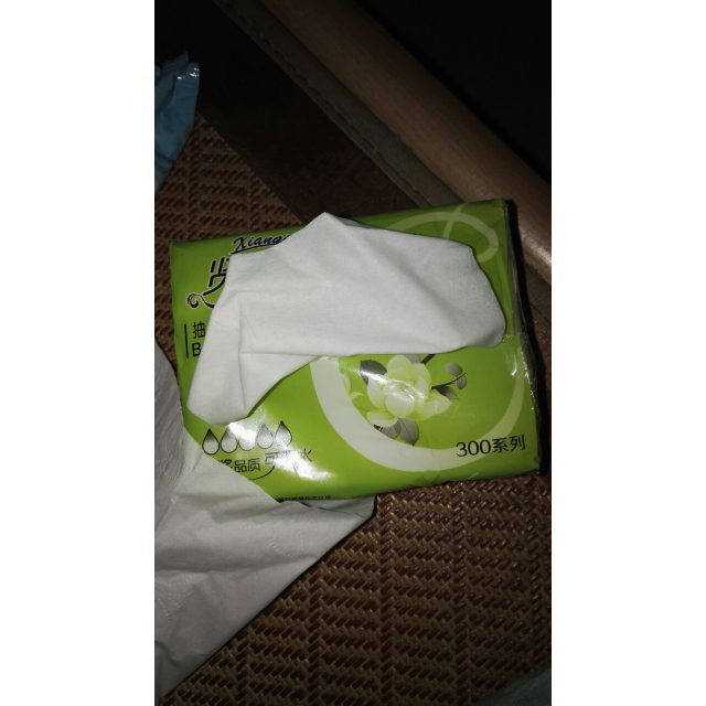 > 贤妻软抽10包装 3层*100抽300张小规格抽取式面巾纸手提袋商品评价