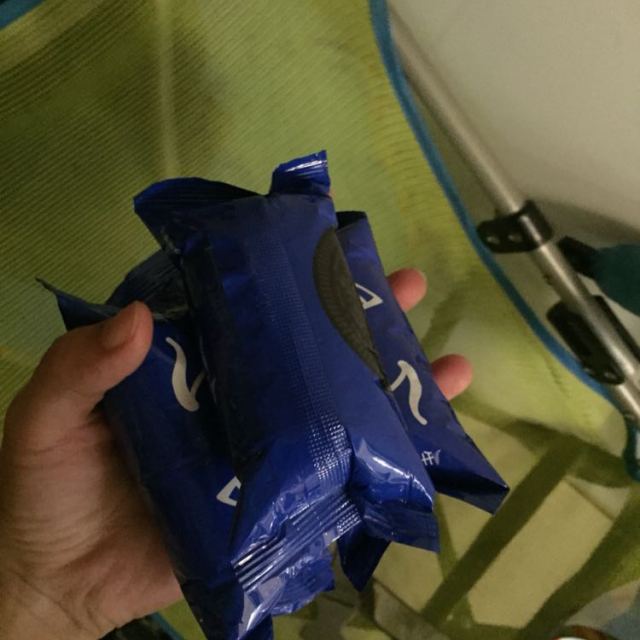 > 奥利奥生日蛋糕味夹心饼干388g商品评价 > 里面是独立的小包装,.