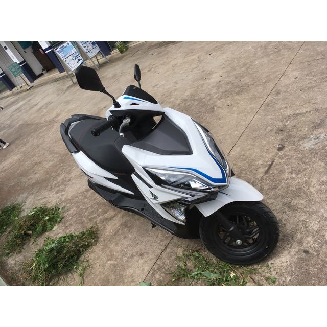 本田 次世代运动踏板 裂行rx125f1 碟刹,cbs款白色/黑色10980元摩托车