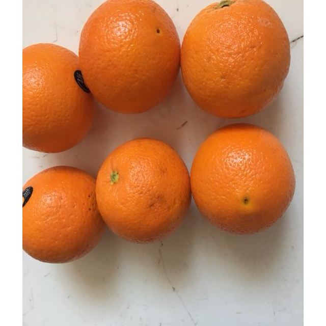 橙子 新鲜水果商品评价 > 果肉新鲜,汁水很多一