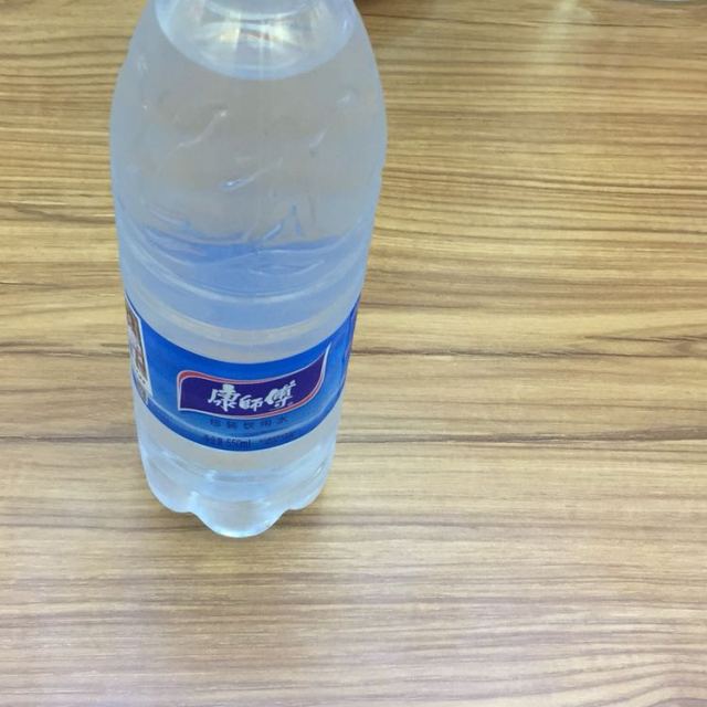 康师傅包装饮用水550ml24瓶整包饮用水新老包装随机发货
