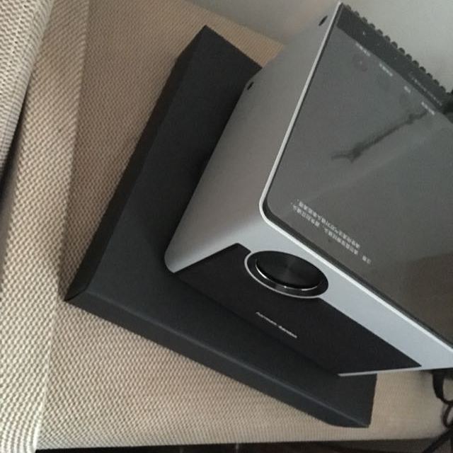 极米无屏电视z5 家用投影仪 哈曼卡顿音响(wxga分辨率 1000ansi流明