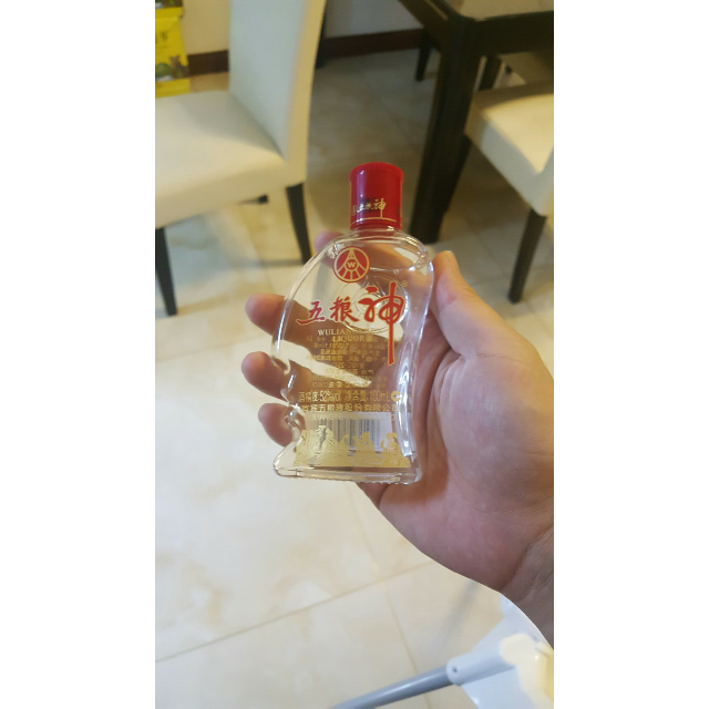 > 五粮液出品 五粮神 52度100ml 浓香型白酒 单瓶装商品评价 > 小瓶装
