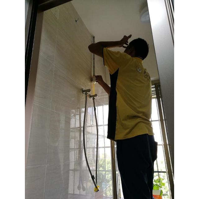 > ao史密斯60升电热水器60x3 金圭内胆 速热遥控商品评价 > 安装师傅