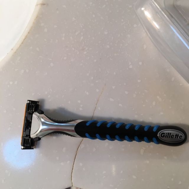 gillette/吉列威鋒3手動剃鬚刀刀架刮鬍刀3層刀片4個刀頭裝送收納盒子